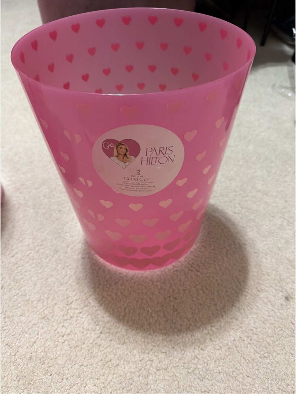 Paris Hilton Pink Heart Print Plastic 3 Quart Trashcan￼